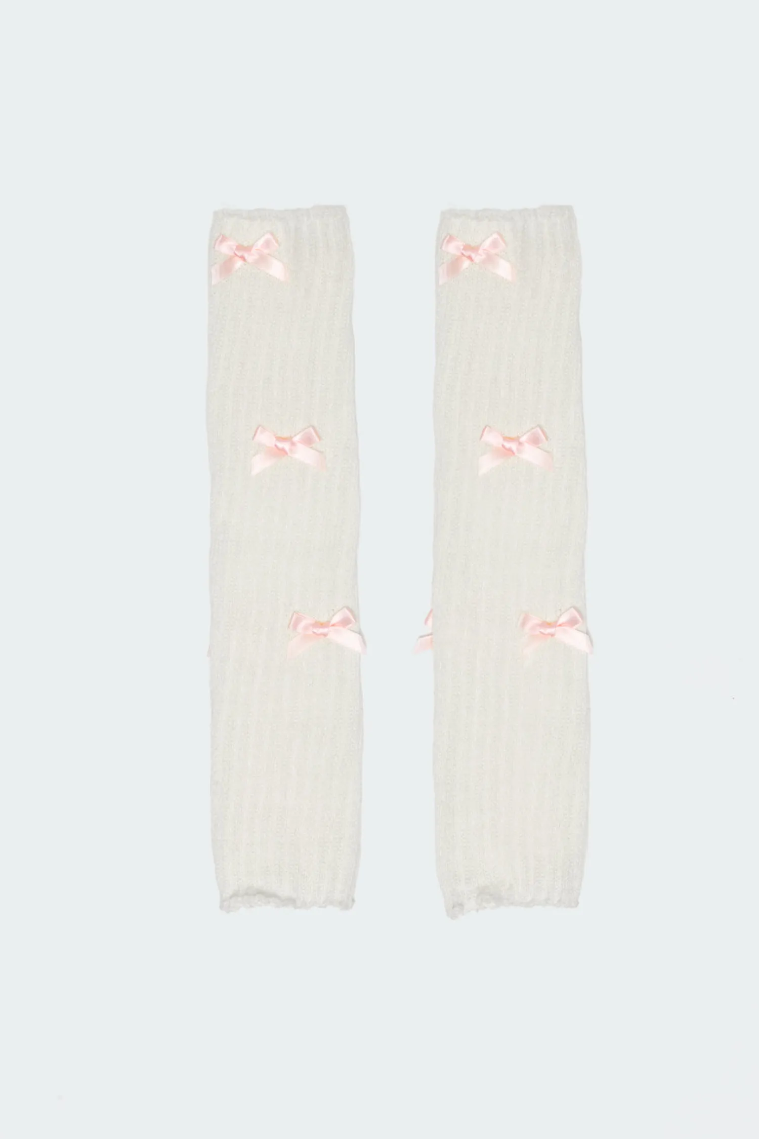 Socks & Tights*edikted Bow Leg Warmers WHITE AND PINK