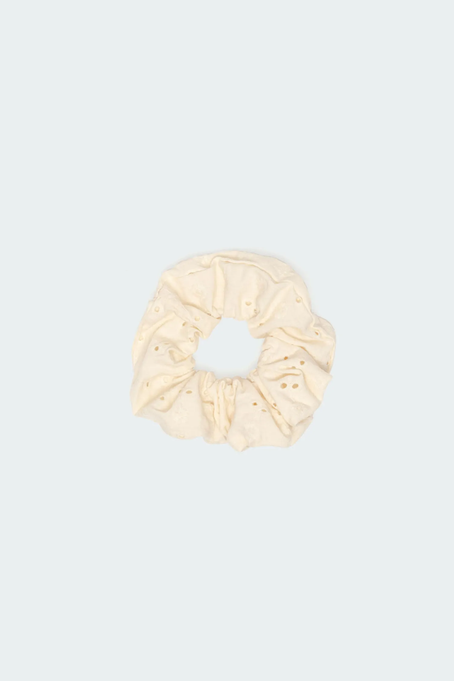 Hair Accessories*edikted Eyelet Lace Scrunchie CREAM